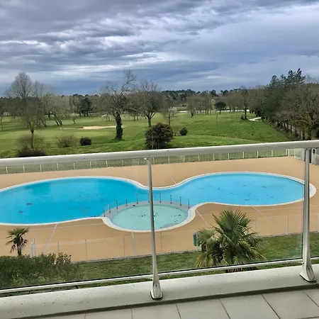 Apartmán 68 M2 Vue Golf Et Piscine