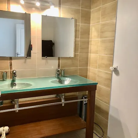 68 M2 Vue Golf Et Piscine Apartmán *