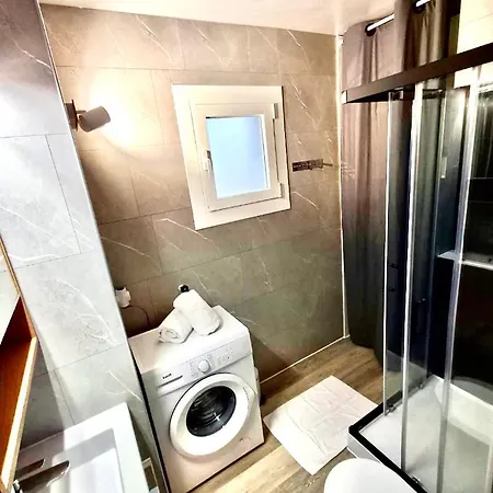 68 M2 Vue Golf Et Piscine