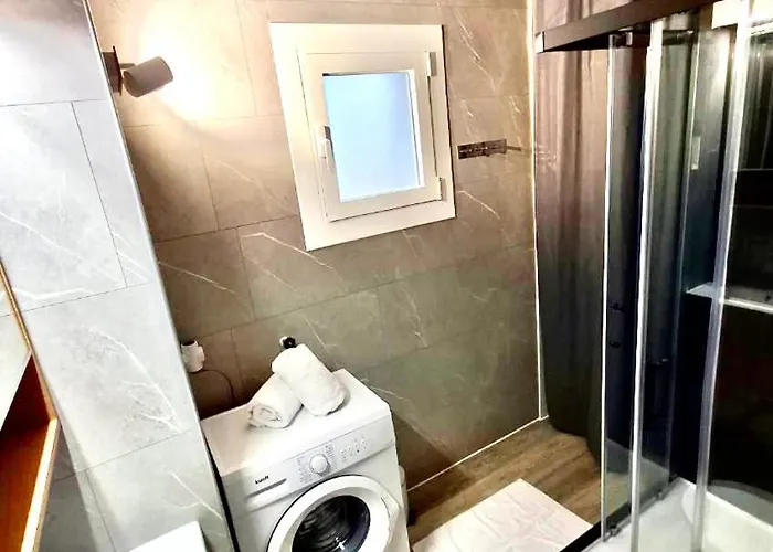 68 M2 Vue Golf Et Piscine